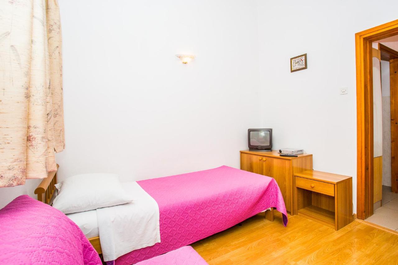 Apartmani Pava Омиш Экстерьер фото