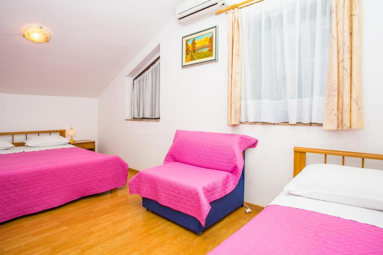 Apartmani Pava Омиш Экстерьер фото