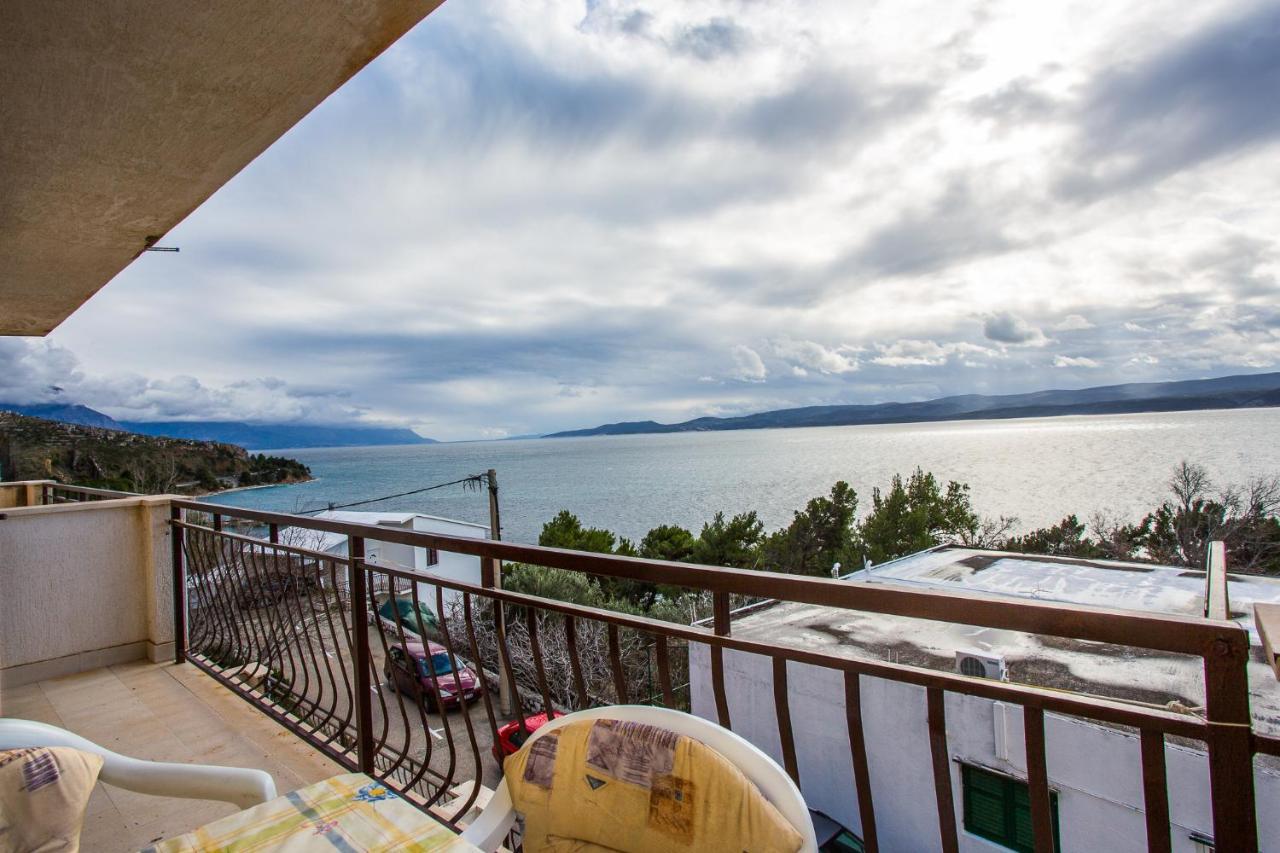 Apartmani Pava Омиш Экстерьер фото