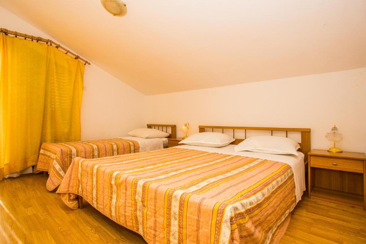 Apartmani Pava Омиш Экстерьер фото