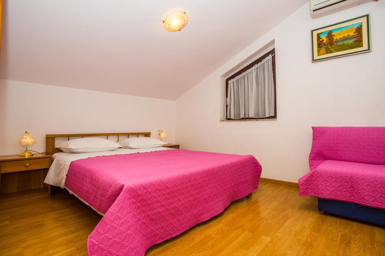 Apartmani Pava Омиш Экстерьер фото